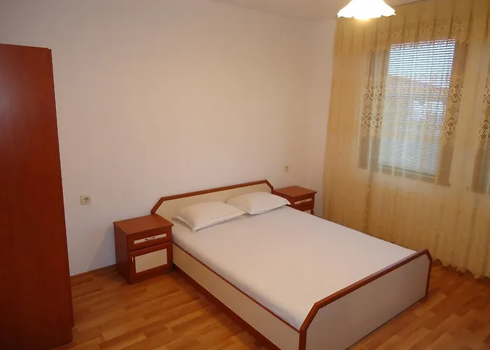Konukevi Petrovi