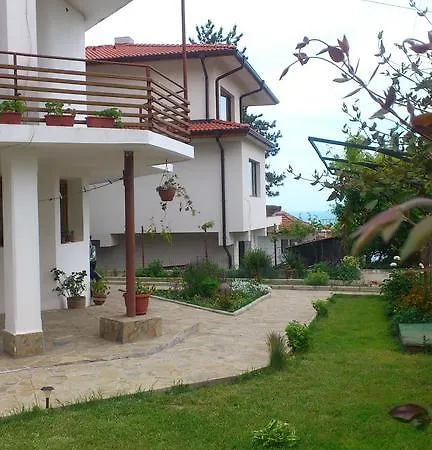 Guest house Petrovi *
